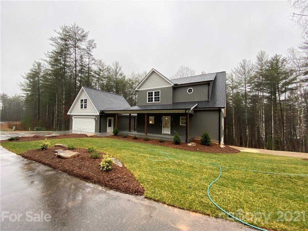 2086 Robert Drive