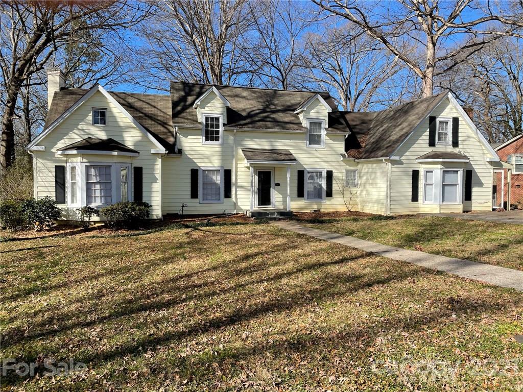 504 Woodside Drive