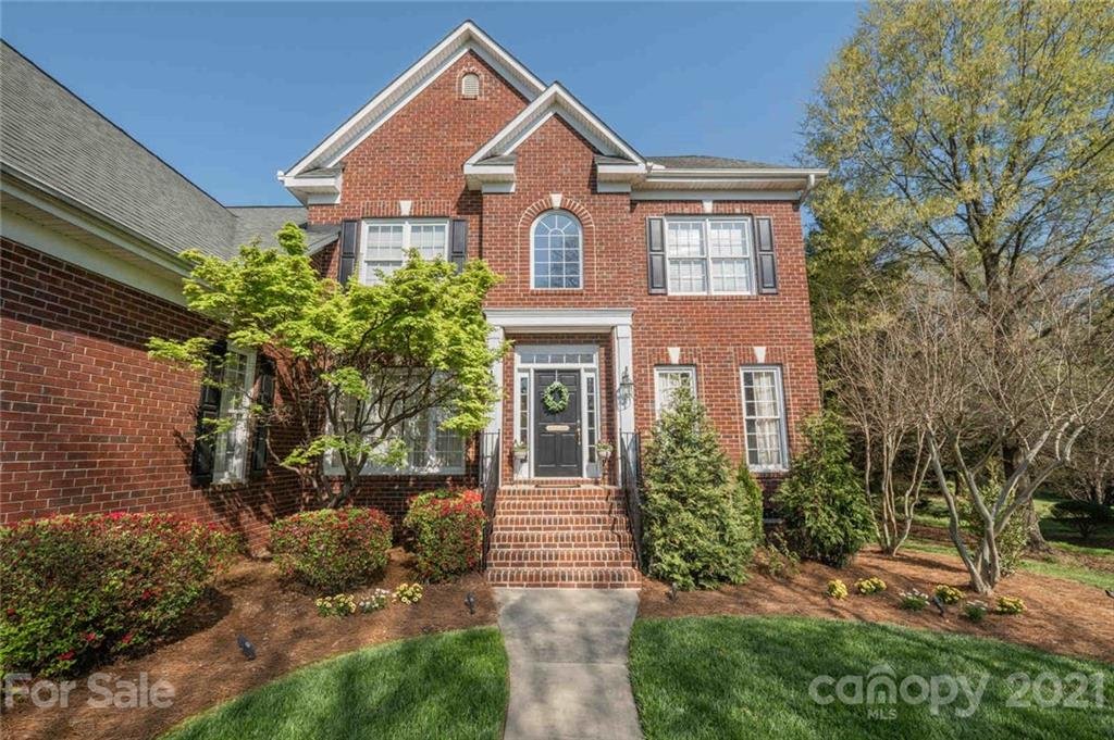 941 Tartan Lane