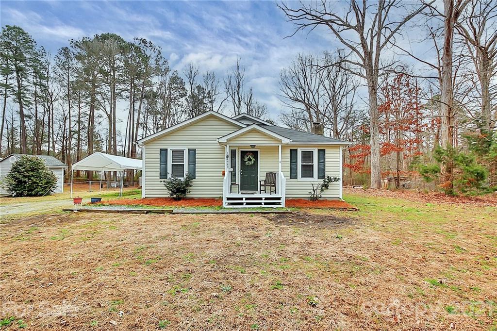4949 Country Oaks Drive