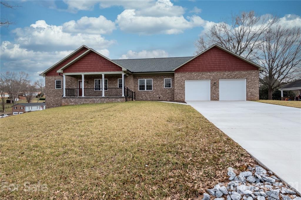 5441 Suttlemyre Lane