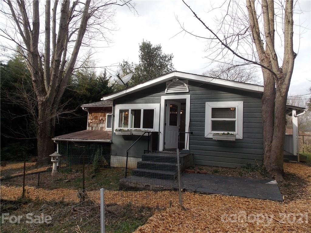 36 Loomis Avenue