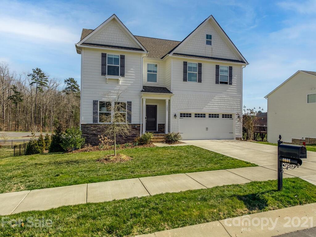 1203 Clover Lane