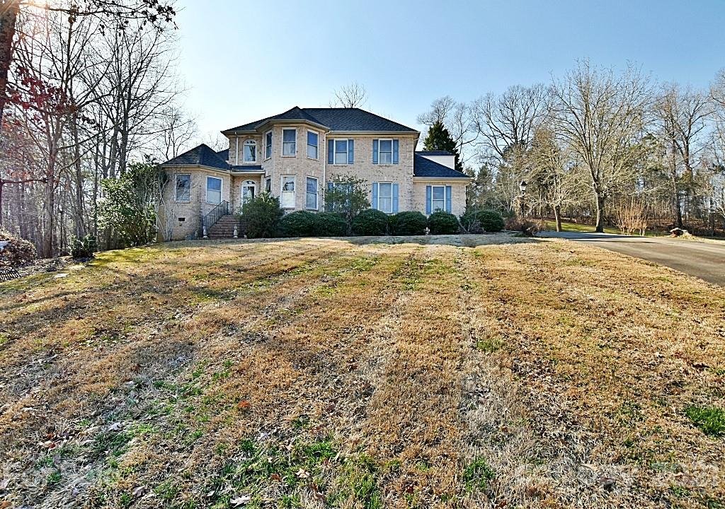2825 Briar Circle