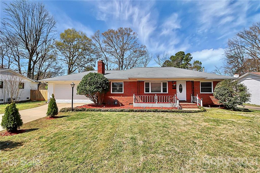 1901 Birchcrest Drive