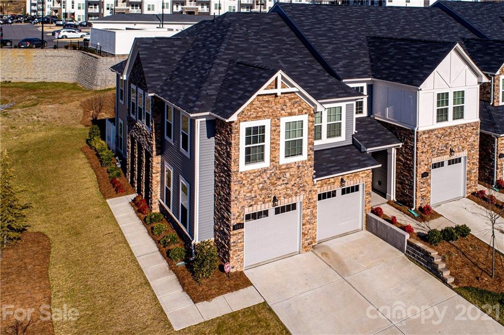5860 Clan Maclaine Drive