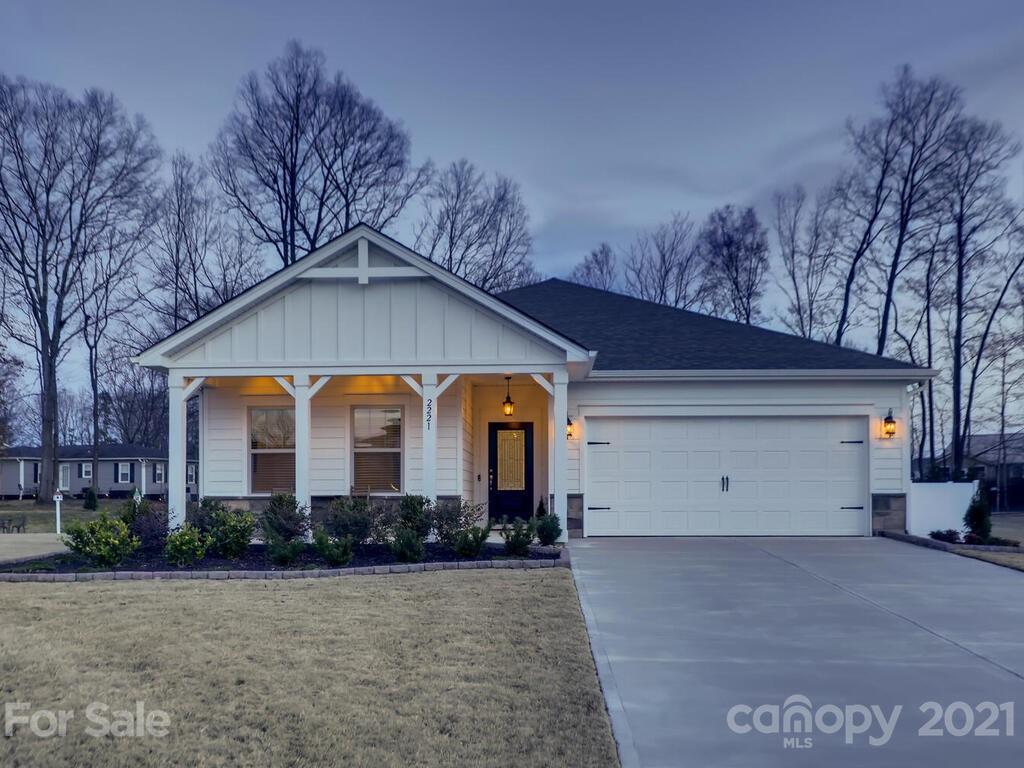 2221 Poplar Ridge Drive