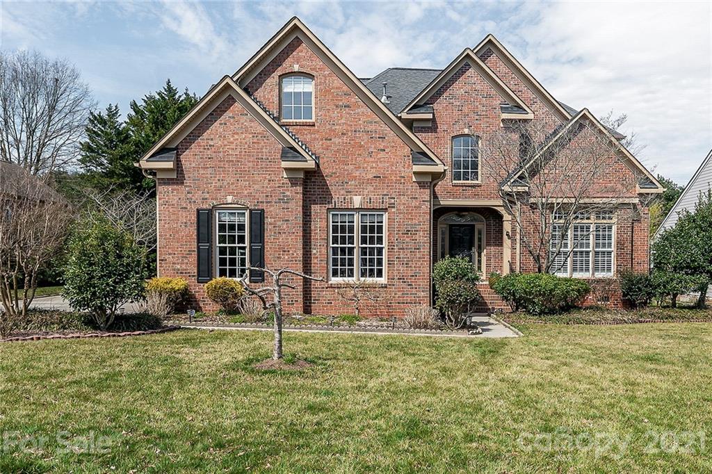 949 Tartan Lane