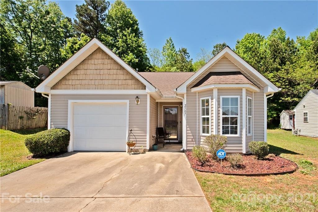 2507 Pheasant Chase Lane