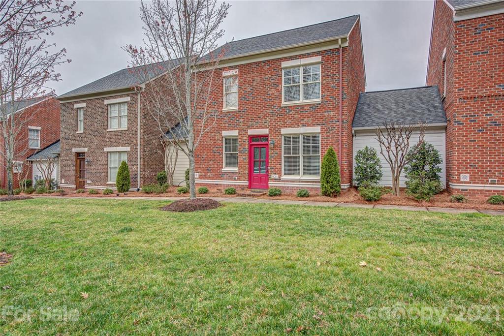 921 Abrams Way
