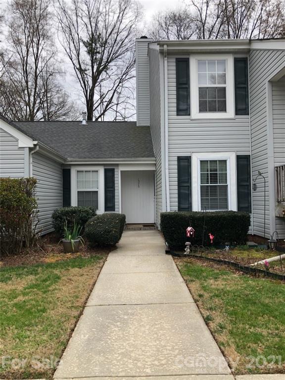 1576 Hunt Club Court