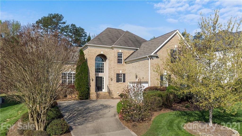 2103 Chipstone Road