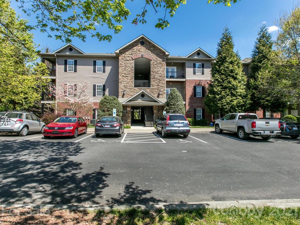 424 Appeldoorn Circle