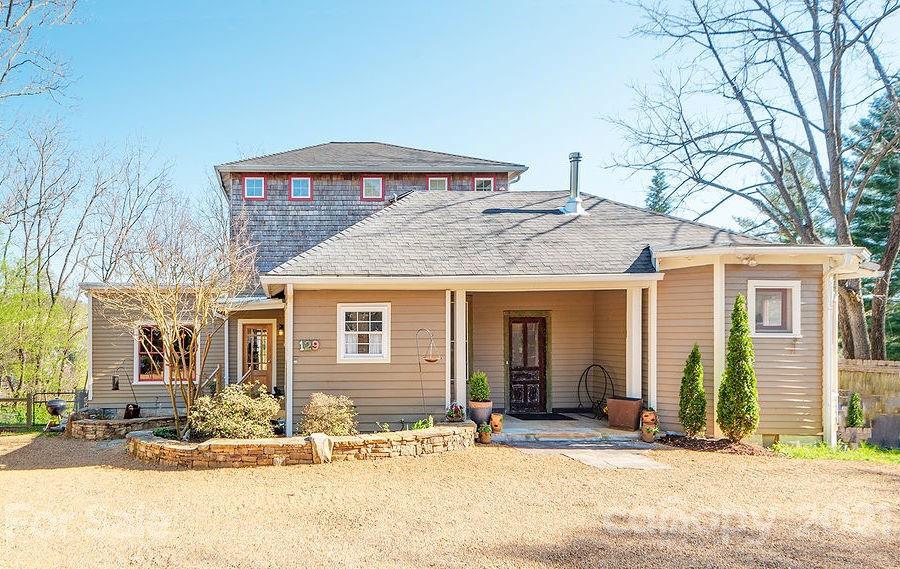 129 Hillside Street