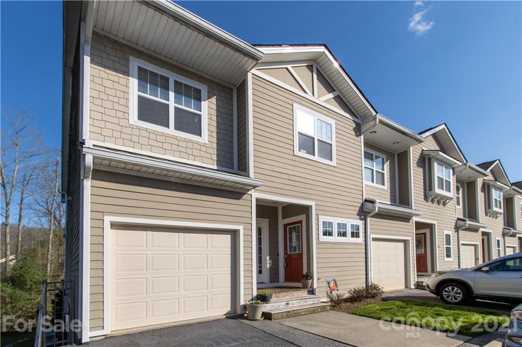 40 Foxden Drive Unit 201