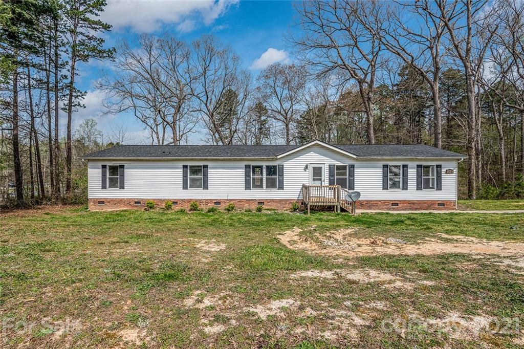 561 Hares Way