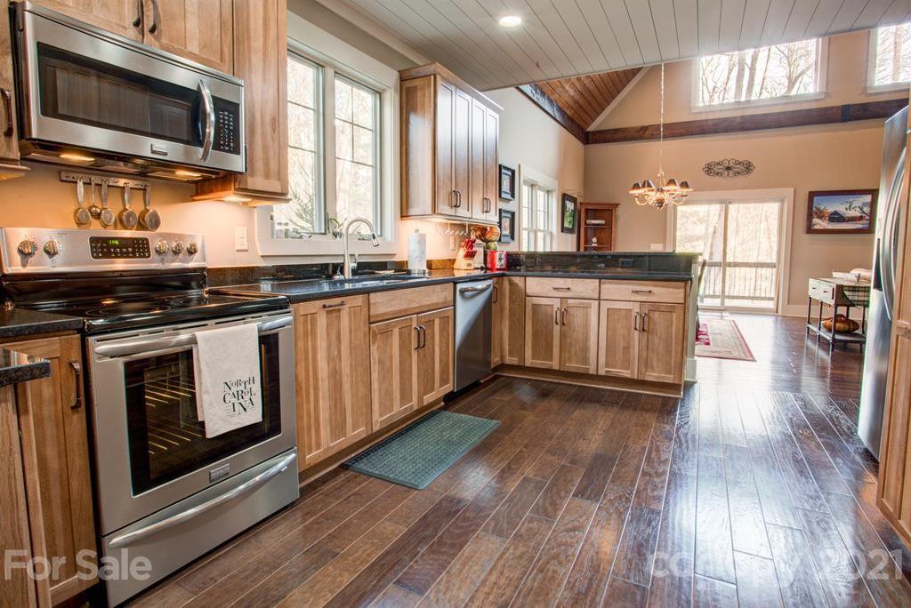 475 Thunder Mountain Road