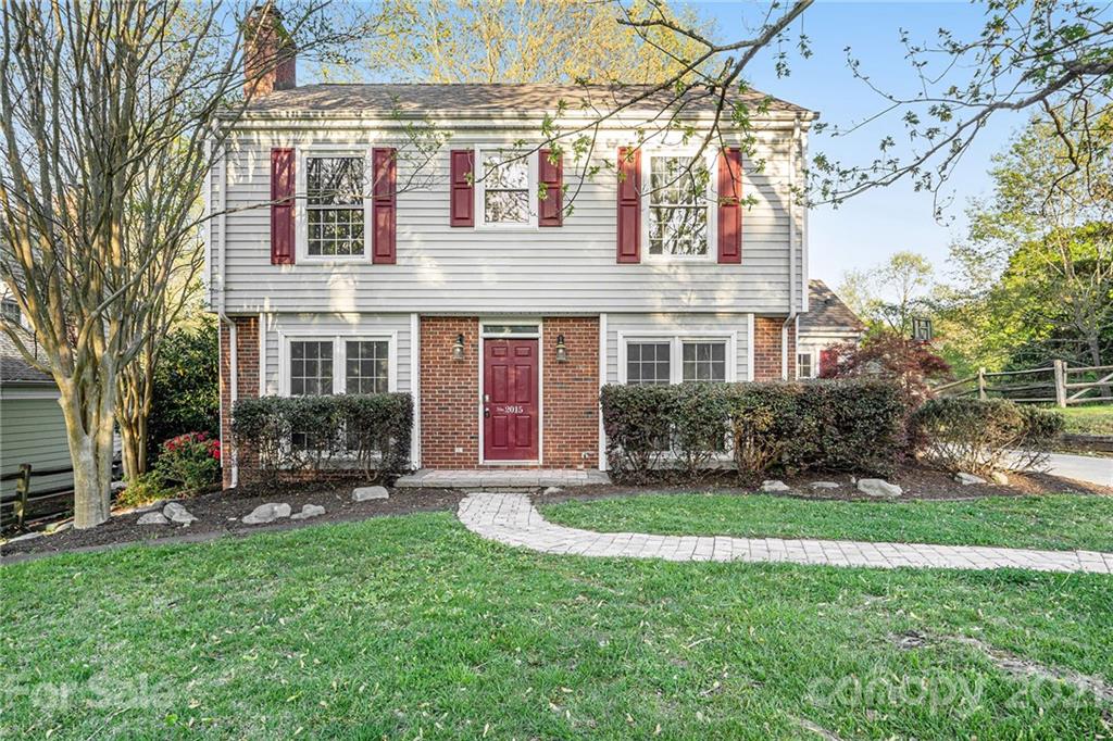 2015 Trowbridge Court