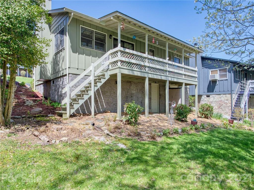 444 Stoney Ridge Loop