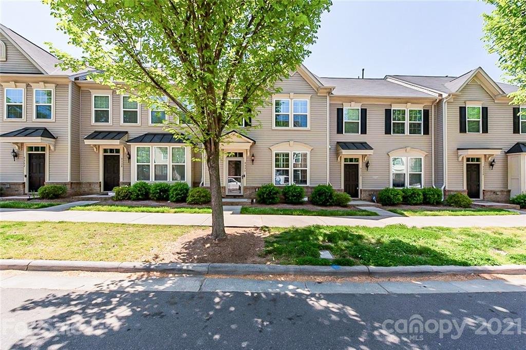 9334 Lenox Pointe Drive
