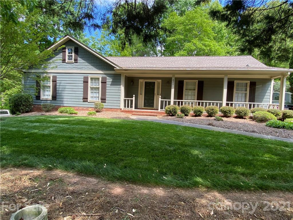 824 Conestoga Drive