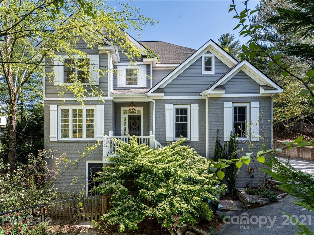 8 Corbran Drive