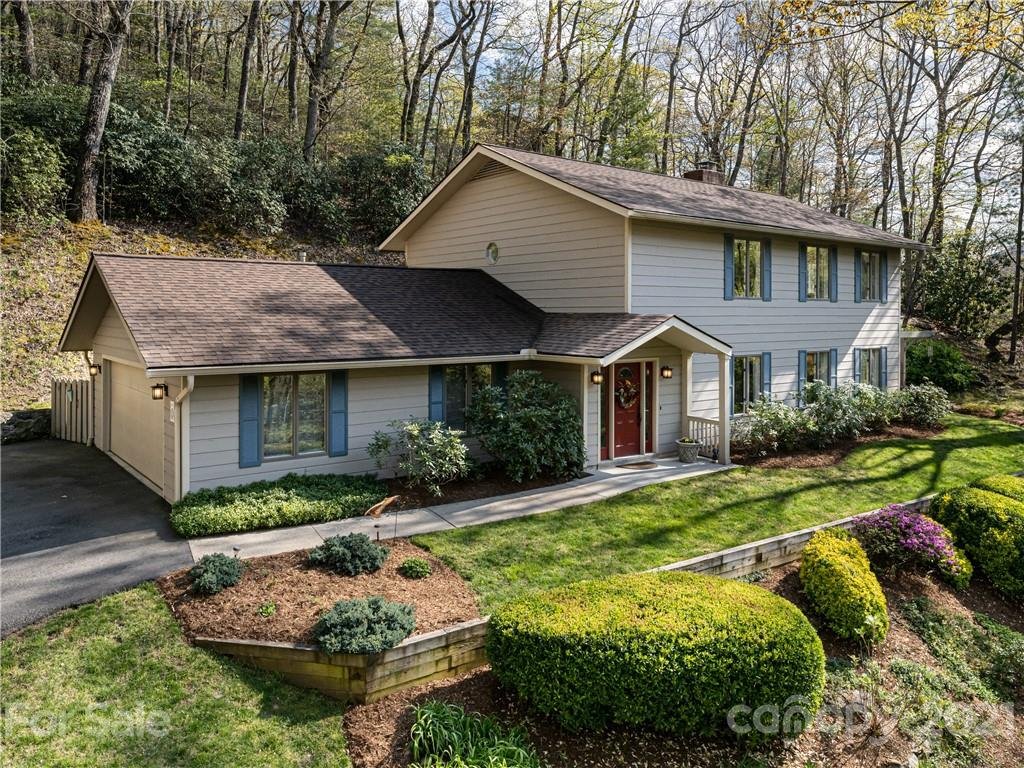 412 Sondley Woods Place