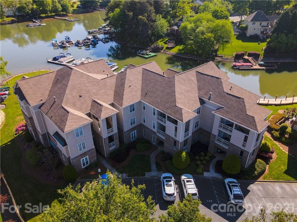107 Pier 33 Drive 109