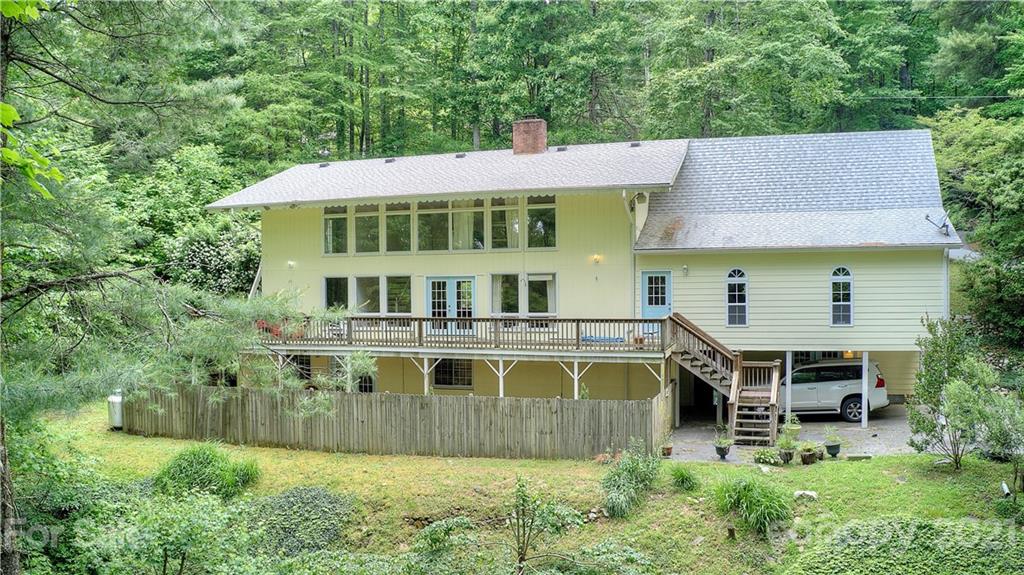 1352 Swiss Pine Lake Drive