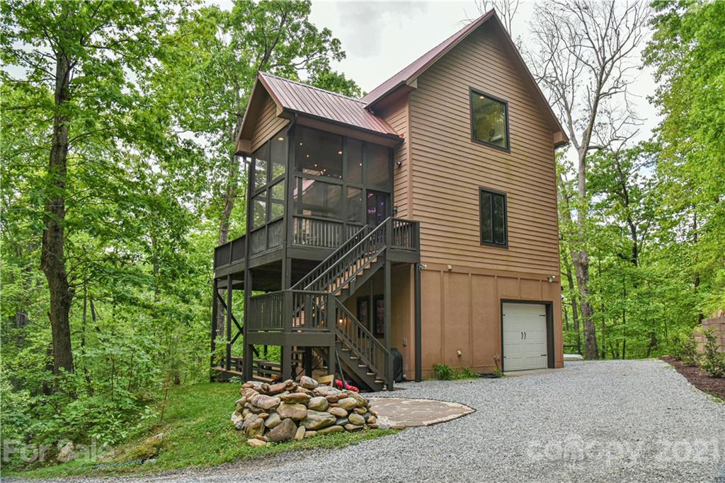 184 Deep Woods Lane
