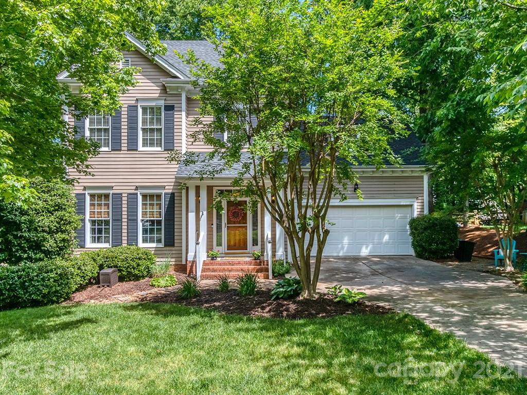 8100 Red Oaks Trail