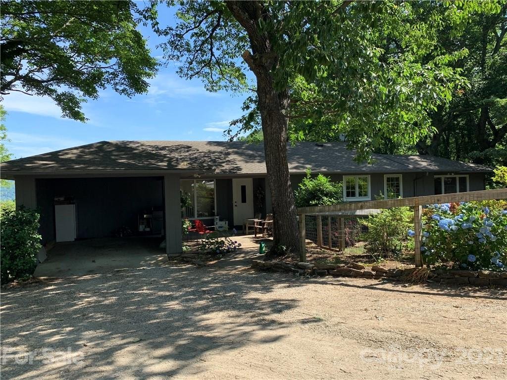 1360 Hogback Mountain Road