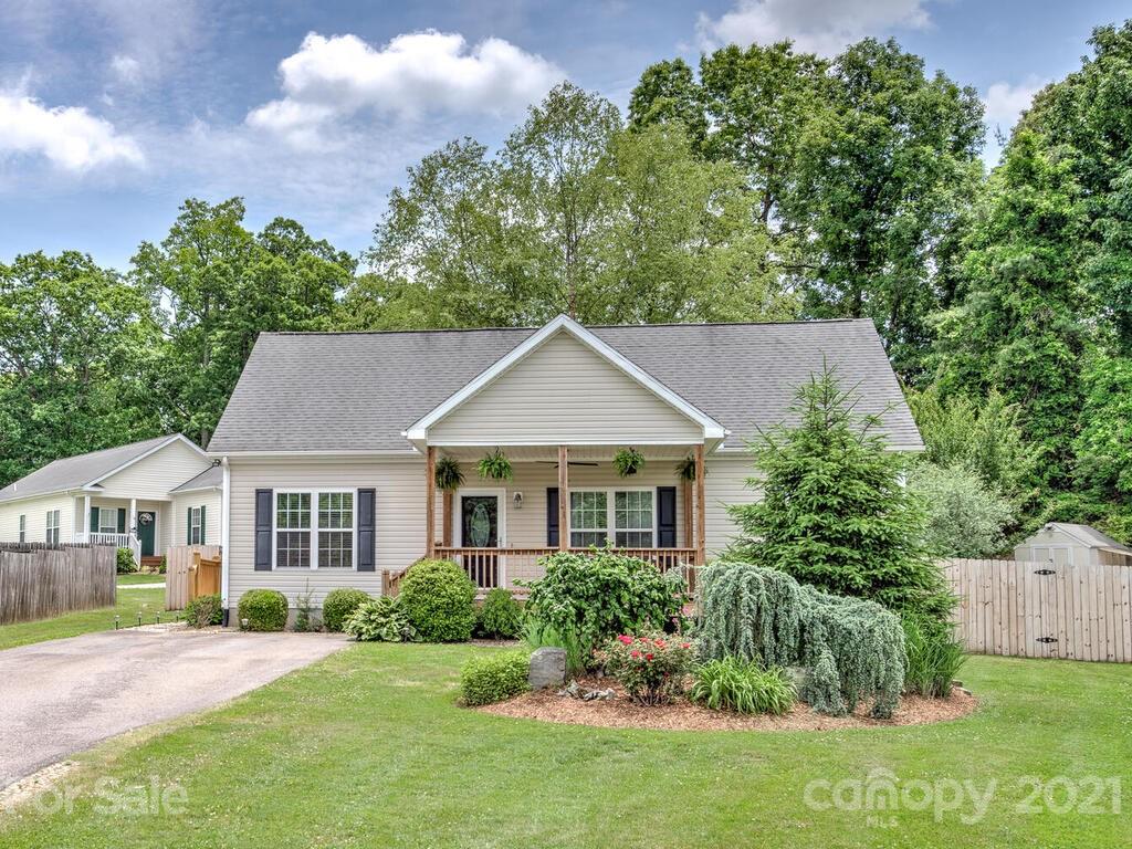 104 Pickers Court