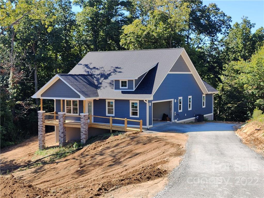 Lot 28 Jonathan Lane