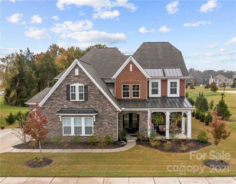 2535 Red Maple Lane