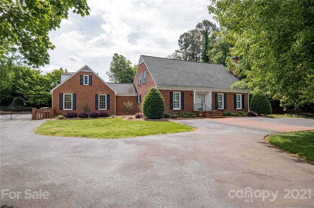 3602 Sherwood Circle