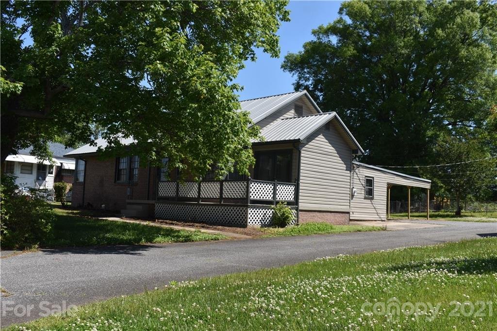 1270 12th Street Drive