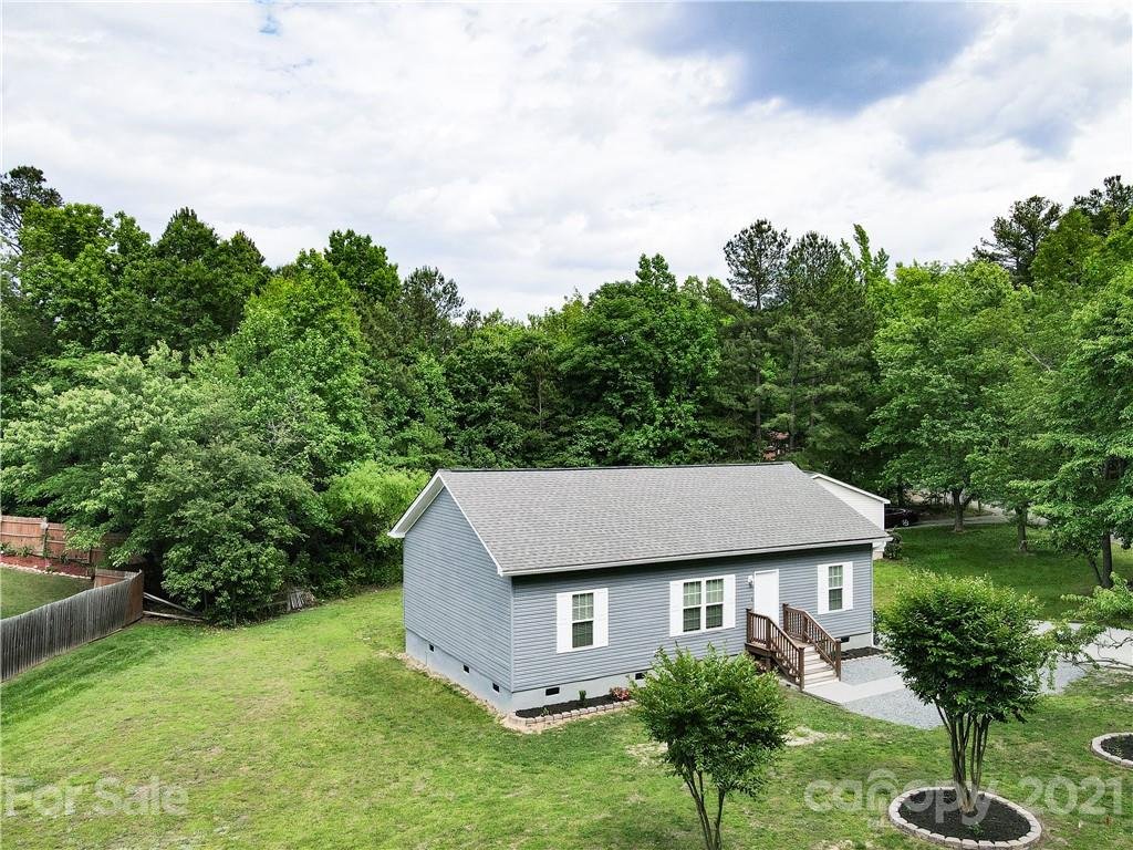 5928 Amberly Lane