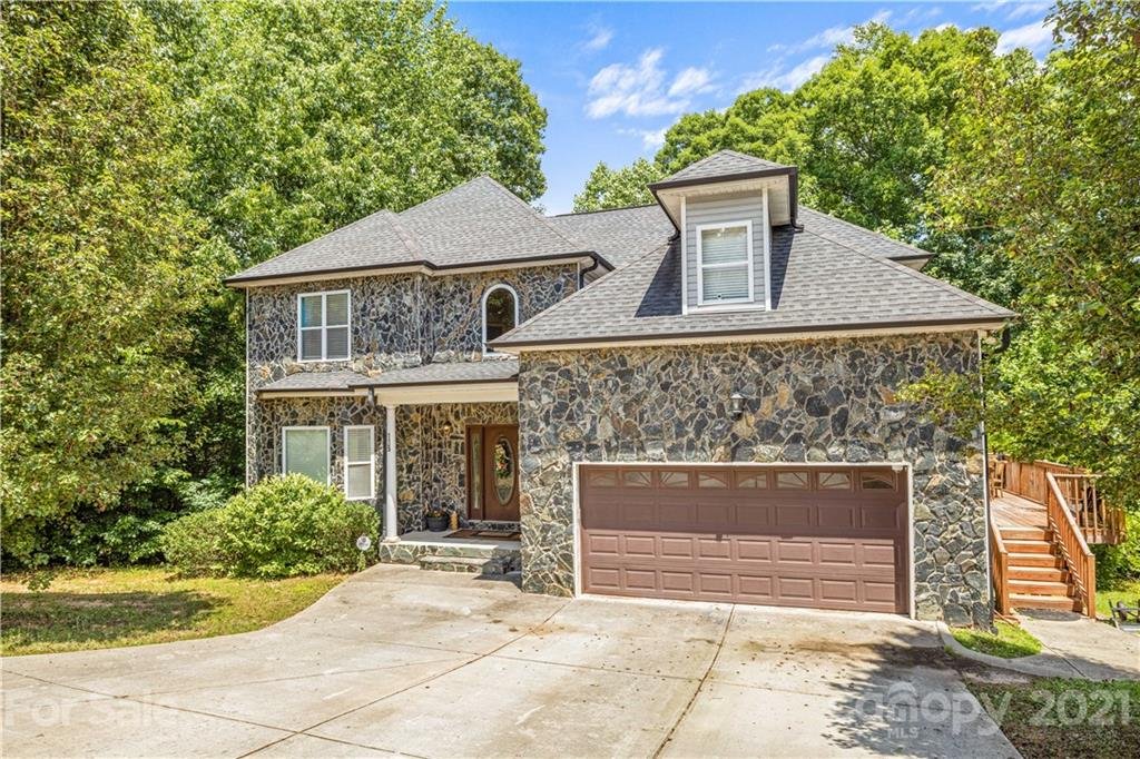 135 Trollingwood Lane