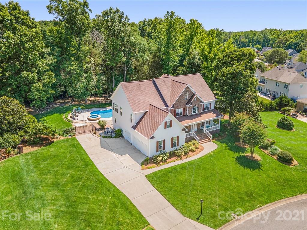 1525 Chartwell Court