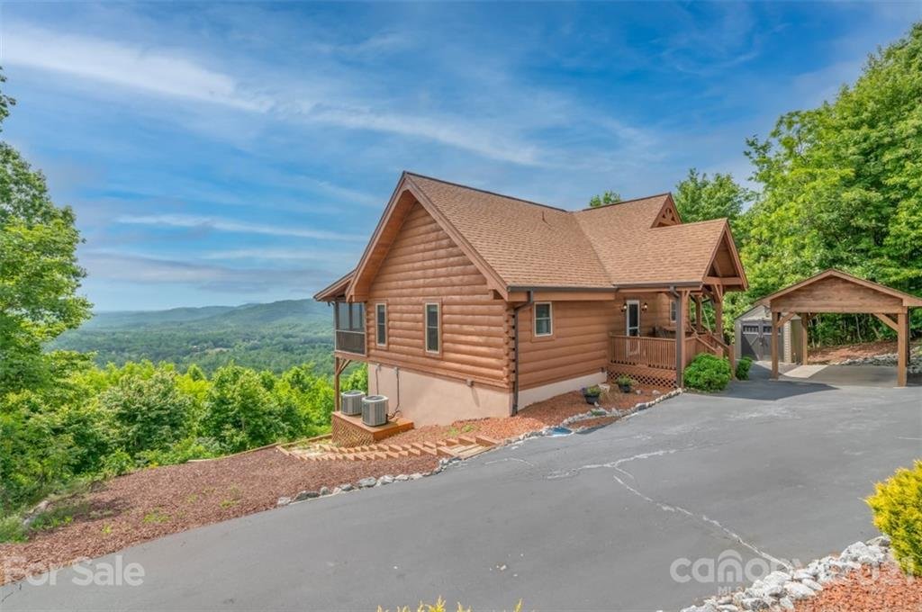 212 Tahawus Drive