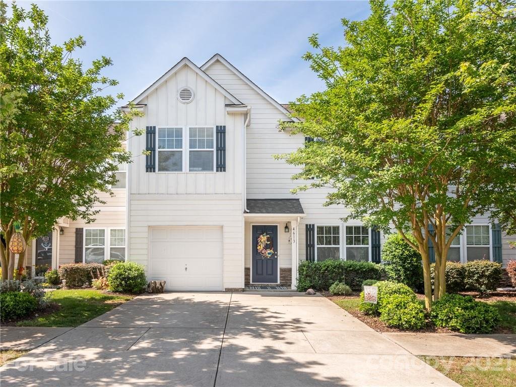 4613 Tradd Circle