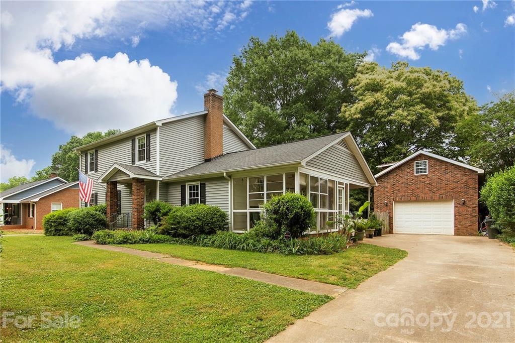 14124 Springwater Drive