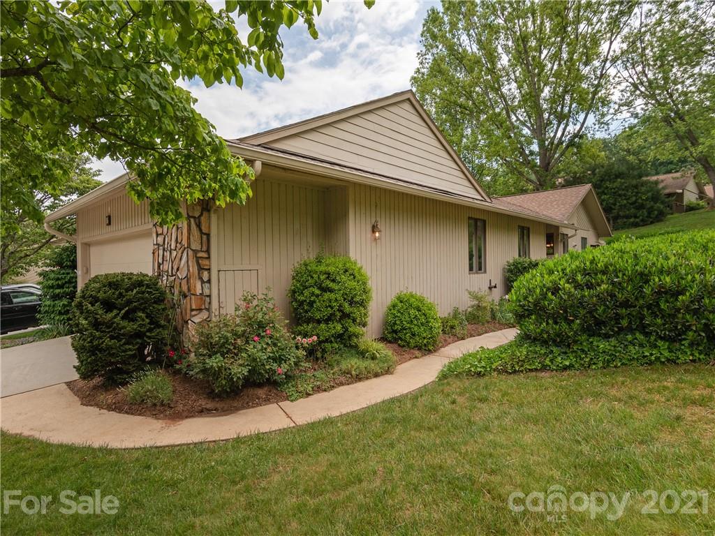 116 Clubwood Court