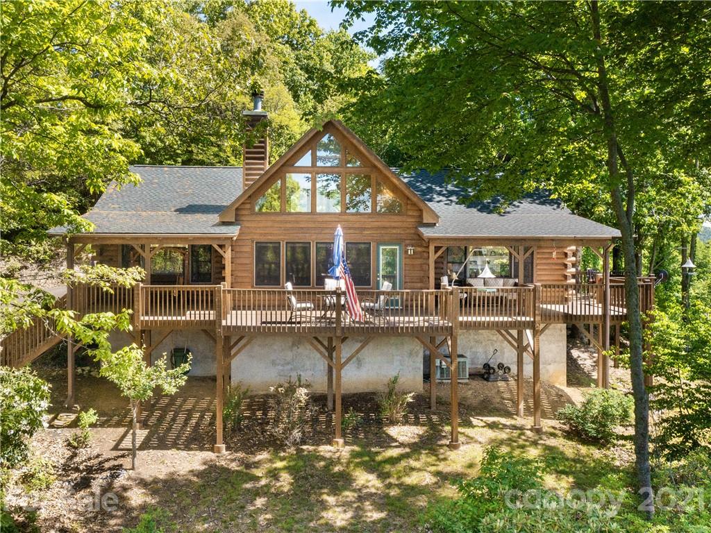 760 Woody Lane