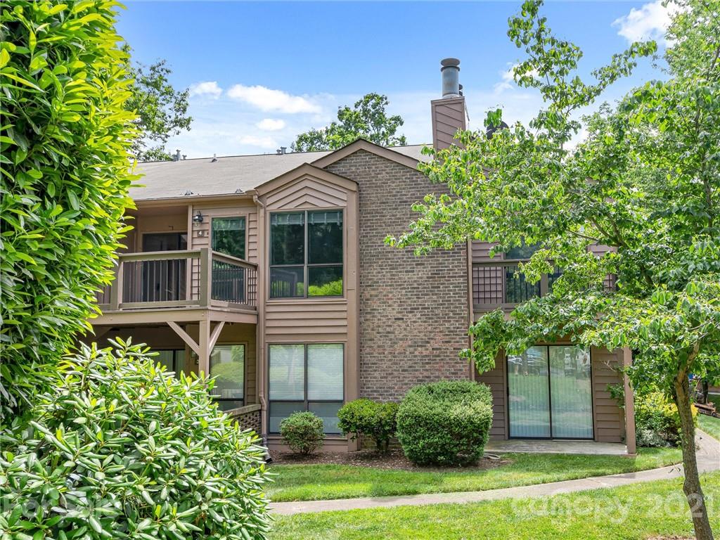 4 Ravencroft Lane