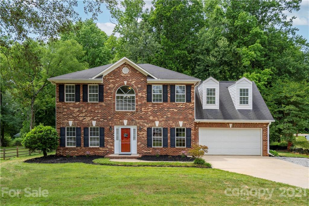 1301 Timberlane Terrace