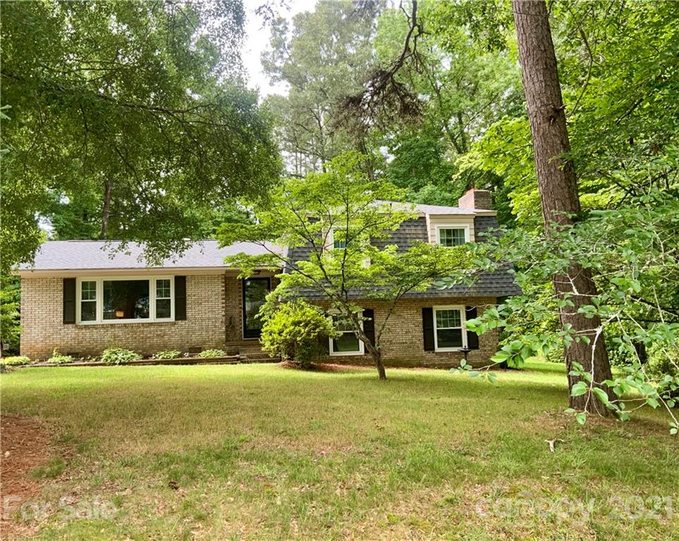 104 Brookside Drive