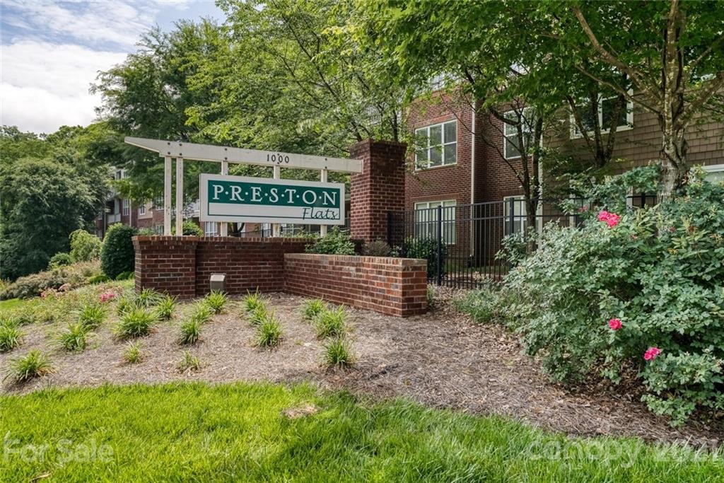 1000 Woodlawn Road 403
