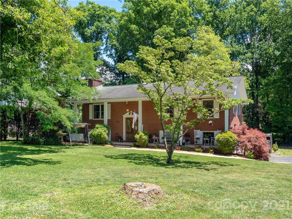 736 Shadywood Lane